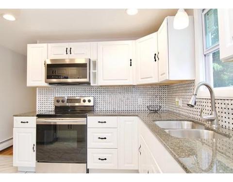 55 Mooreland St, Springfield, MA 01104 photo 5