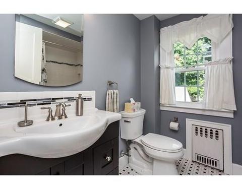 25 Mandalay Rd, Springfield, MA 01118 photo 18