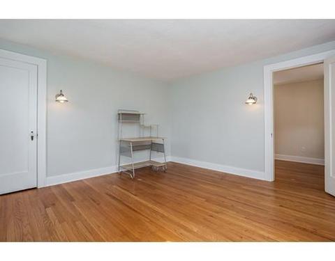 25 Mandalay Rd, Springfield, MA 01118 photo 21