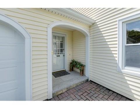 11 Dubiel Dr, Worcester, MA 01609 photo 2