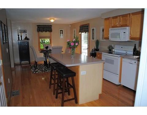 143 Hill St, Raynham, MA 02767 photo 4