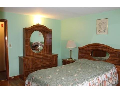 31 Plimpton Ave, Sturbridge, MA 01566 photo 17