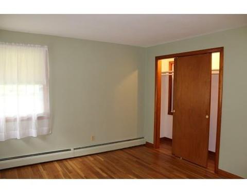 31 Plimpton Ave, Sturbridge, MA 01566 photo 12