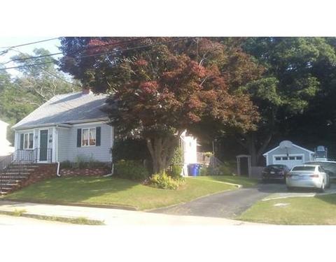 558 Valentine St, Fall River, MA 02720 photo 2