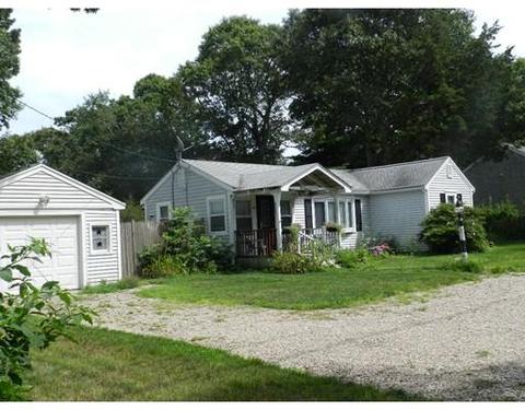 48 Seabury Ln, Barnstable, MA 02632 photo 2