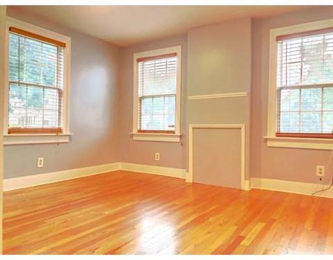 4 Gilmore St, Chicopee, MA 01013 photo 8