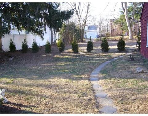 1598 Plumtree Rd, Springfield, MA 01119 photo 4