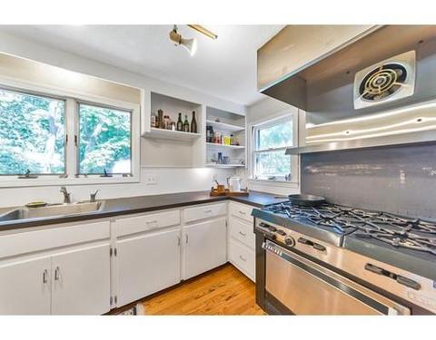 253 Trafton Rd, Springfield, MA 01108 photo 5