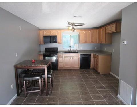 5455 N Main St #13C, Fall River, MA 02720 photo 3