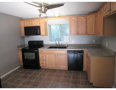 5455 N Main St #13C, Fall River, MA 02720 photo 4