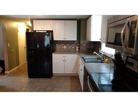 76 Gardens Dr, Springfield, MA 01119 photo 3