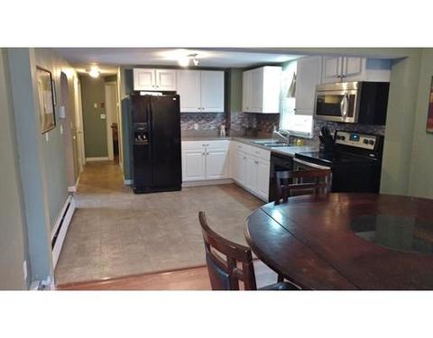 76 Gardens Dr, Springfield, MA 01119 photo 2