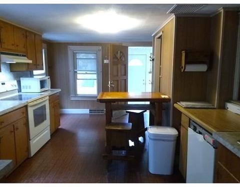 121 Bourne St, Palmer, MA 01080 photo 5