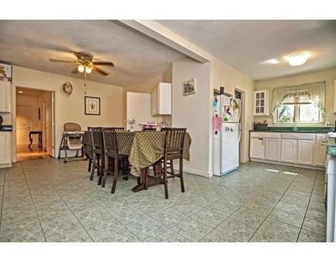 14 E Main St, Middleboro, MA 02346 photo 4