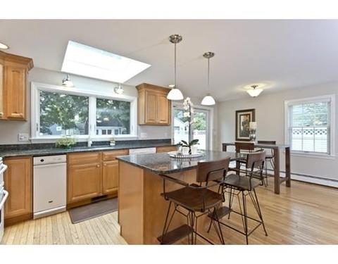158 Howard St, Reading, MA 01867 photo 9