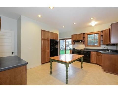 5 Germain St, Worcester, MA 01602 photo 6