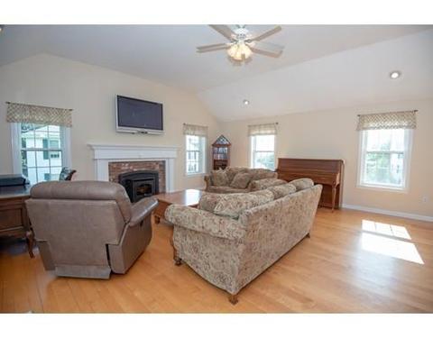45 Fox Meadow Dr, Worcester, MA 01602 photo 6