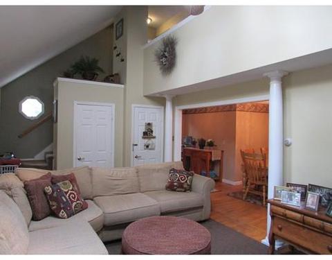 9 Burt St, Norton, MA 02766 photo 4