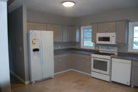 3 Ross Ave, Ware, MA 01082 photo 1
