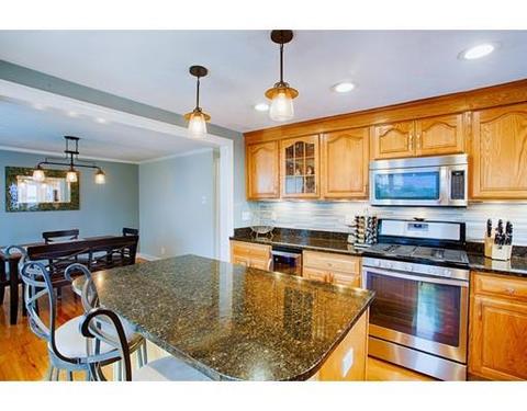 12 Parkview Rd, Everett, MA 02149 photo 4