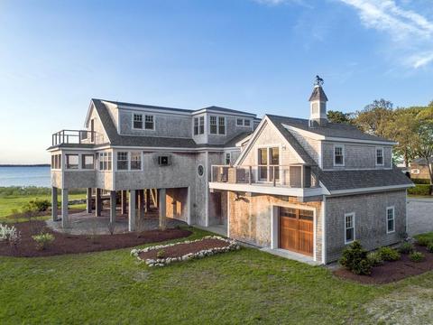 27 Beverly Rd, Pocasset, MA 02559 photo 1