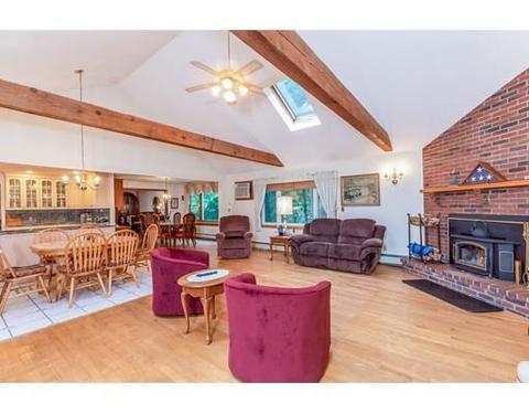 5 Smith Cir, Dedham, MA 02026 photo 2