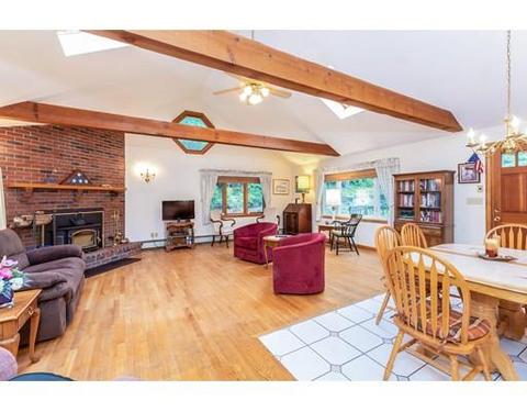 5 Smith Cir, Dedham, MA 02026 photo 3