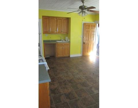 8 Everett St, Lawrence, MA 01843 photo 7