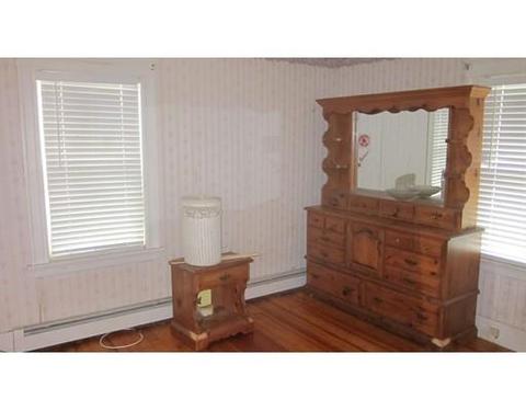 8 Everett St, Lawrence, MA 01843 photo 10