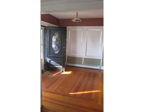 8 Everett St, Lawrence, MA 01843 photo 3