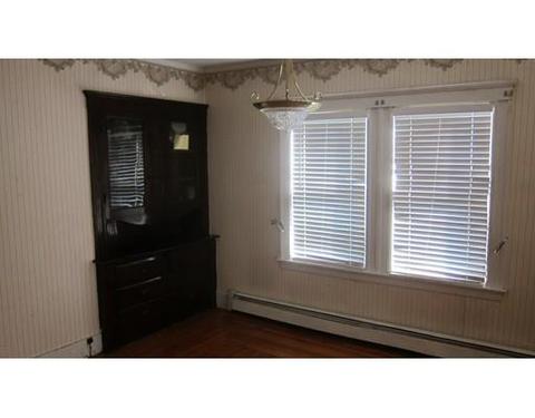 8 Everett St, Lawrence, MA 01843 photo 6