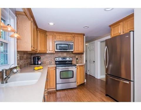 287 West St, Reading, MA 01867 photo 4