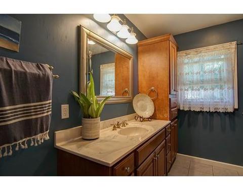 36 Chipmunk Rd, Springfield, MA 01108 photo 14