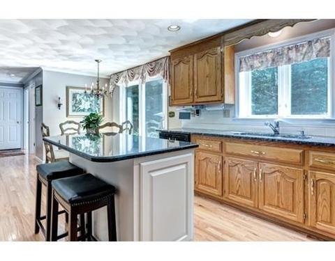 4 Maple Tree Ln, Franklin, MA 02038 photo 9