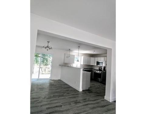 41 Conant St, Fall River, MA 02721 photo 3