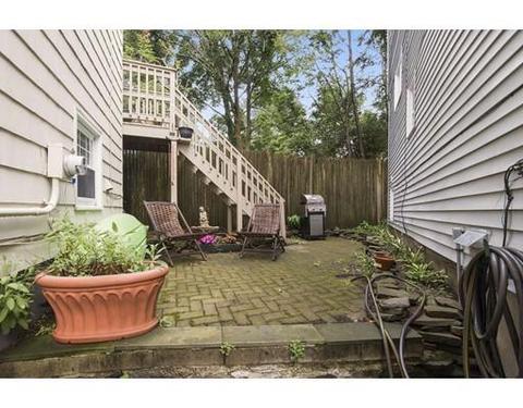 8 Colonial Ct, Marblehead, MA 01945 photo 19