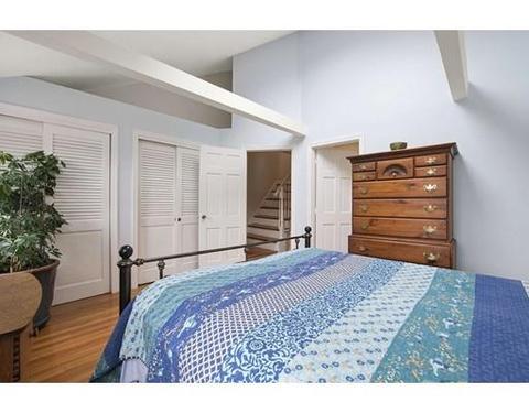 8 Colonial Ct, Marblehead, MA 01945 photo 13