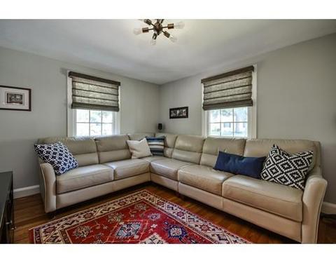 35 Beaufort Ave, Needham, MA 02492 photo 10