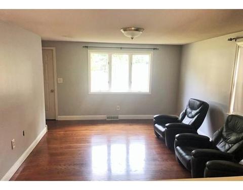 34 Michael St, Springfield, MA 01129 photo 8