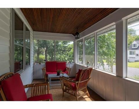 23 Garfield Ave, Easthampton, MA 01027 photo 3