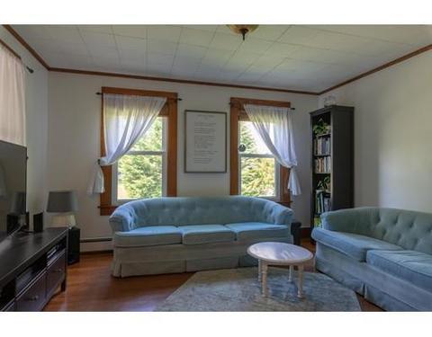 23 Garfield Ave, Easthampton, MA 01027 photo 4