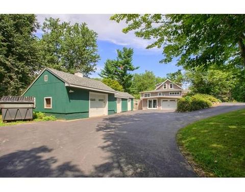 25 Academy Ave, Atkinson, NH 03811 photo 4