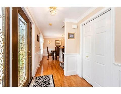 41 Hammersmith Dr, Saugus, MA 01906 photo 2