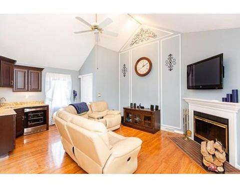 41 Hammersmith Dr, Saugus, MA 01906 photo 12