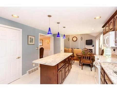 41 Hammersmith Dr, Saugus, MA 01906 photo 10