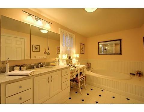 131 Abbey Gate Rd, Barnstable, MA 02635 photo 11