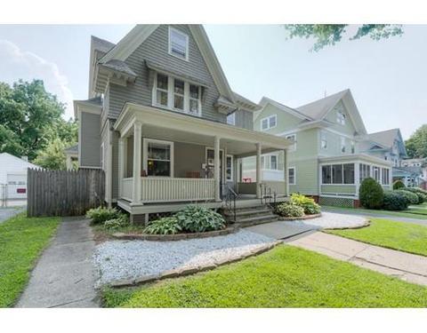 33 Westernview St, Springfield, MA 01108 photo 2