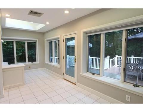 250 Stratford Rd, Needham, MA 02492 photo 8