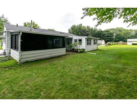 23 Seminole St, Springfield, MA 01118 photo 21
