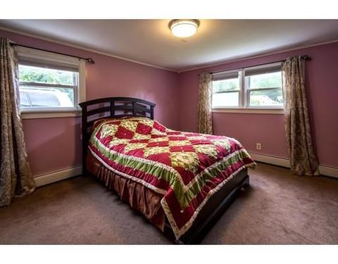 23 Seminole St, Springfield, MA 01118 photo 9